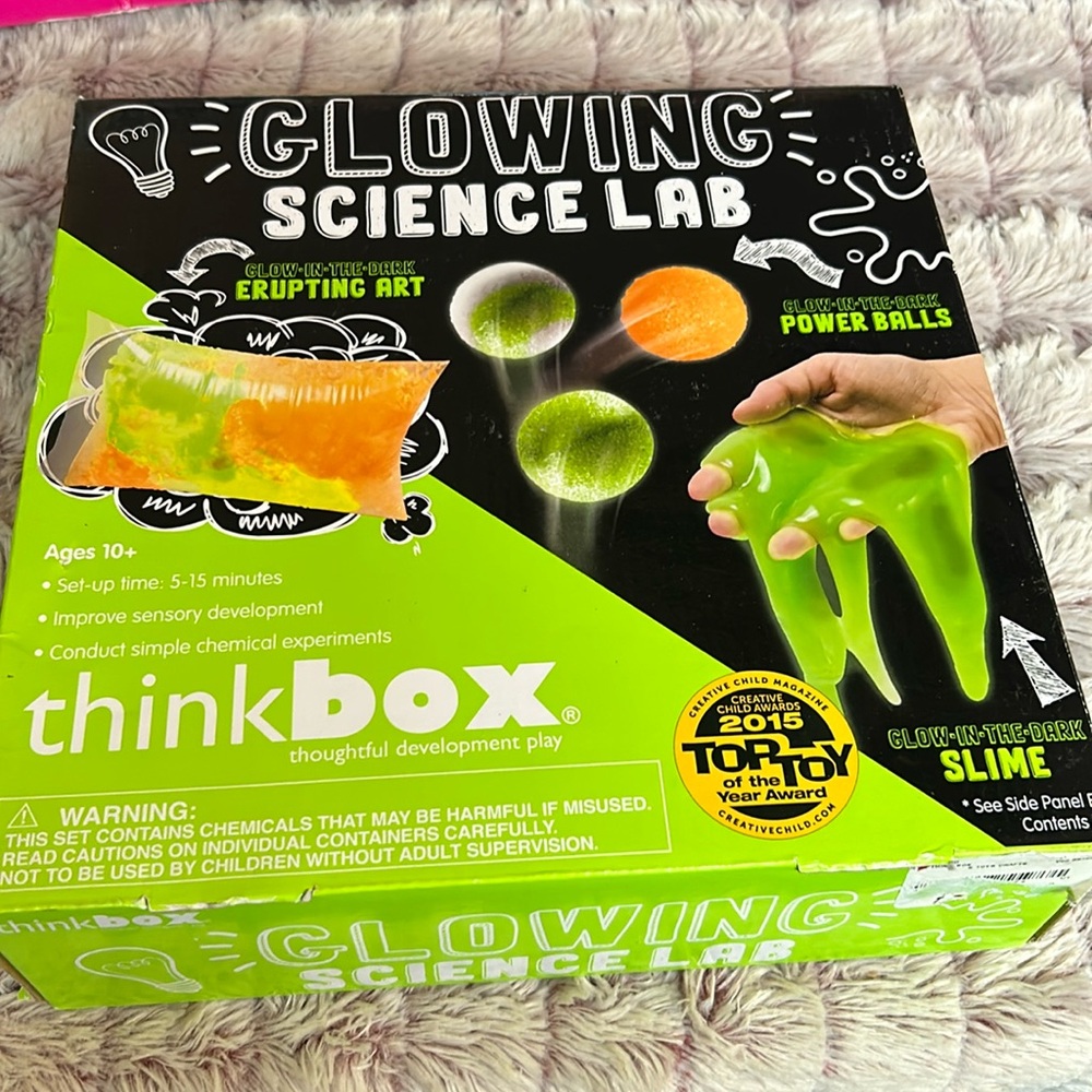 Glowing Science Lab think box Slime